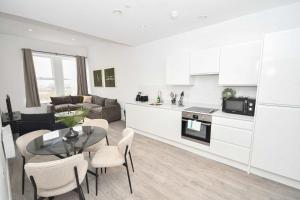 Spacious & Bright 1BED Apartment nr Etihad Stadium