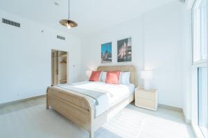 Three Bedroom Apartment by Otolo Homes with Free Yas Theme Park Tickets