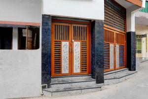 SPOT ON by OYO Hardik Palace