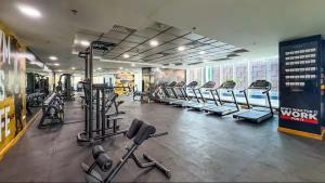 Vogue Vacation Homes, Marina Torch Tower near JBR Beach and Dubai Marina Mall, Two Bedroom Apartment with Balcony and City Skyline View, Access toAmenities