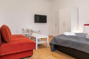 Affordable 2BR near Millennium Tower, Long Stay