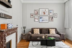 Interior Design - Apartment 6P-2BR - Tour Eiffel