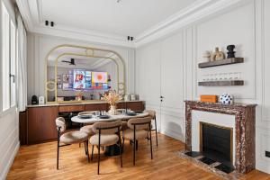 Interior Design - Apartment 6P-2BR - Tour Eiffel