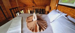 BALAY SA BUKID 1bedroom Nipa House with garden view