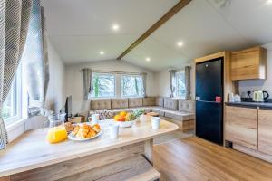 5 & 6 Manor Park - 3 Bedroom - Sea views nearby