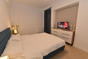 Premium 1 Bedroom Apartment CORTINA