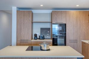 Seafront 3 Bedroom Luxury Getaway