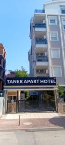 Taner Berk Apart 4