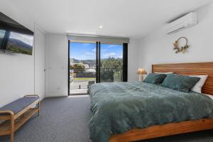 Apollo Allure Serenity by the sea