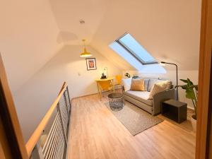 Zentrale, Designer Maisonette Wohnung mit Galerie, Gruppen- und Kinderfreundlich, Smart TV