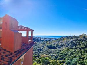 SR Reserva de Marbella M3 2BDR with sea view