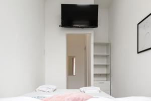 Lovely 6-Bedroom Apartment Near Millennium City