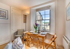 Sundance Cottage Central Fowey with Sea Views