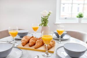 BnBNova - Soho & Fitzrovia with Balcony