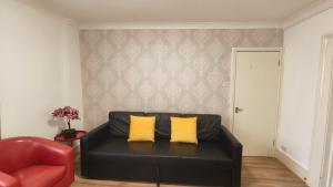 Orchid Apartment in Baker Street