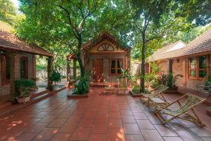 TAM FAMILY HOMESTAY and RESTAURANT