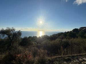 Relax con terrazza giardino e posto auto