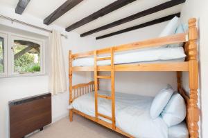 3 Bed in Marhamchurch oc-b34746