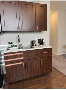 Quiet Comfortable 1-Bedroom