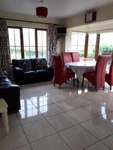 Ballyferriter Dingle seaside beautiful house