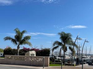 T1 idéal 4 pers piscine & garage sécurisé et calme