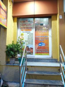Golden River Homestay