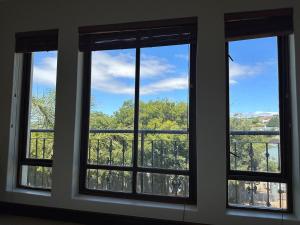 Quiet Business Stay with Stunning Pool