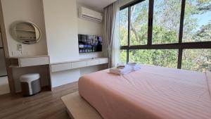 Kamala Beach Area 1BR Rooftop Pool & Gym, Shuttle