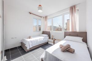 Coastal Haven Talea by PikHost