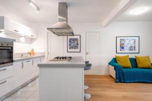 Bright Flat with Estuary Views & Parking Falmouth