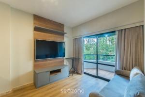 Apto c varanda a passos da praia da Barra TLR0113