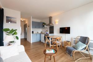 Appartement au bord de locéan