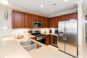 Wharf 713 by Youngs Suncoast