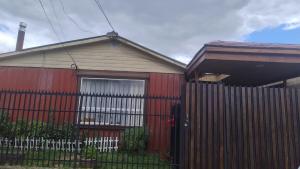 Hospedaje con tinaja para descanso y relajo