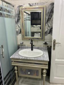 شقه مفروشه فندقيه بمدينه نصر