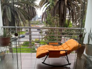 Large 3-bedroom flat in front of park in San Isidro