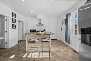 SW Detroit 3BR | 5–10 Min Downtown + Parking