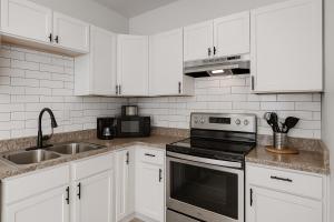 Detroit 4BR Home | Bathtub & Pet Friendly Stay