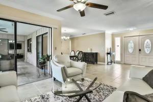 Sarasota 3BR | Pet-Friendly, Fenced Yard