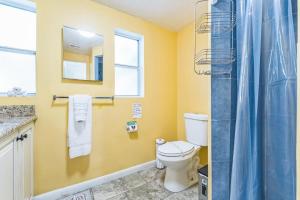 Orlando 3BR | Hot Tub + Parking + Pets