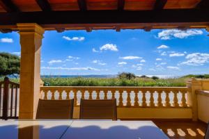 "Cas Vell Marí" Casa en primera línea con vistas al mar, parking privado y WiFi