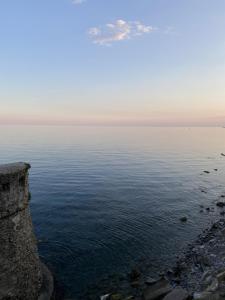 HOST4U - Cozy Loft at Rambaldys Castle in Imperia