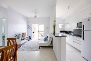 16 Villa di Murano - Adilson e Aparecida · Orla Itaguá | Roupas de cama, wi-fi, AC e piscina