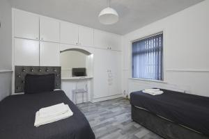 Hayy Springbank 2-Bed Home with Comfort & Space