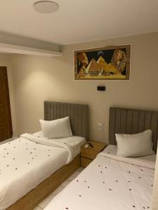 OWest Pyramids View Hotel