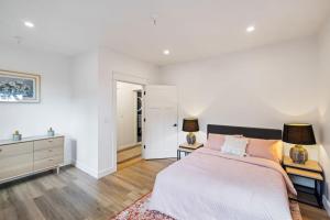 Modern Retreat in Heart of Downtown Mill Valley