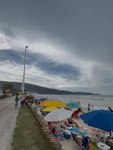 Casa frente Mar Praia de Bombas