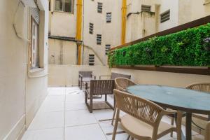 Paula206|Apto na quadra da praia em Copacabana