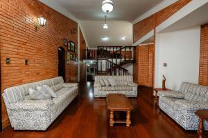 Casa Colonial Espaçosa com Piscina capacidade 10 pessoas