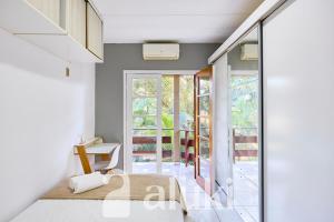 Refúgio no Itaguá com lazer - roupas de cama! AC